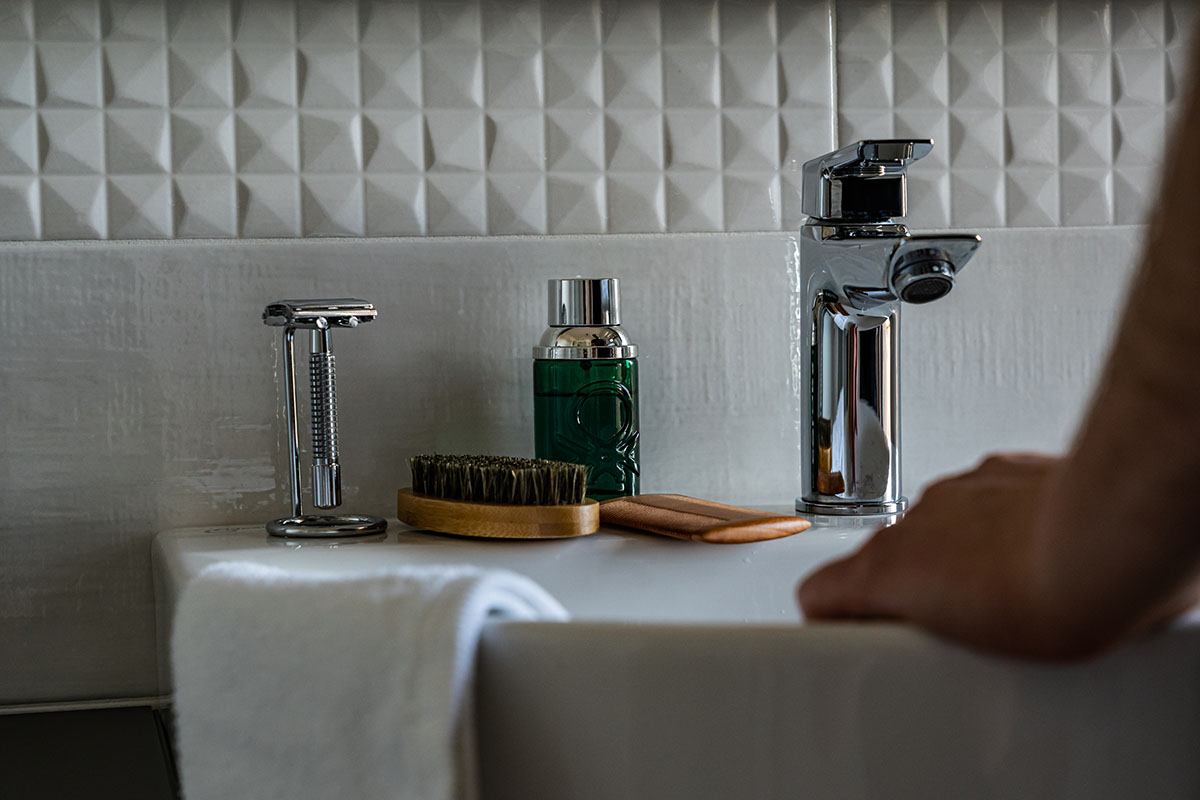 an outdated sink can throw off a bathrooms look