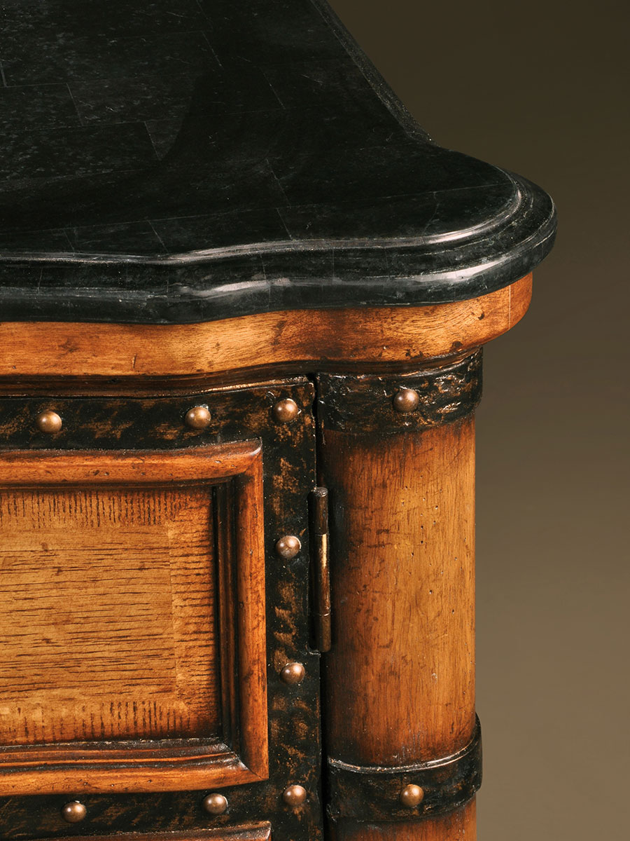 Hammered Iron Accents Hammered Iron Accents