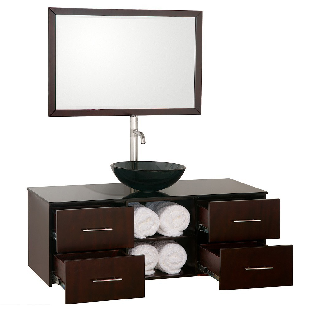 Four Functional Drawers and Central Shelves Four Functional Drawers and Central Shelves