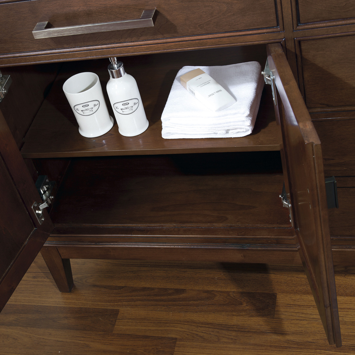 Tobacco finish Tobacco finish