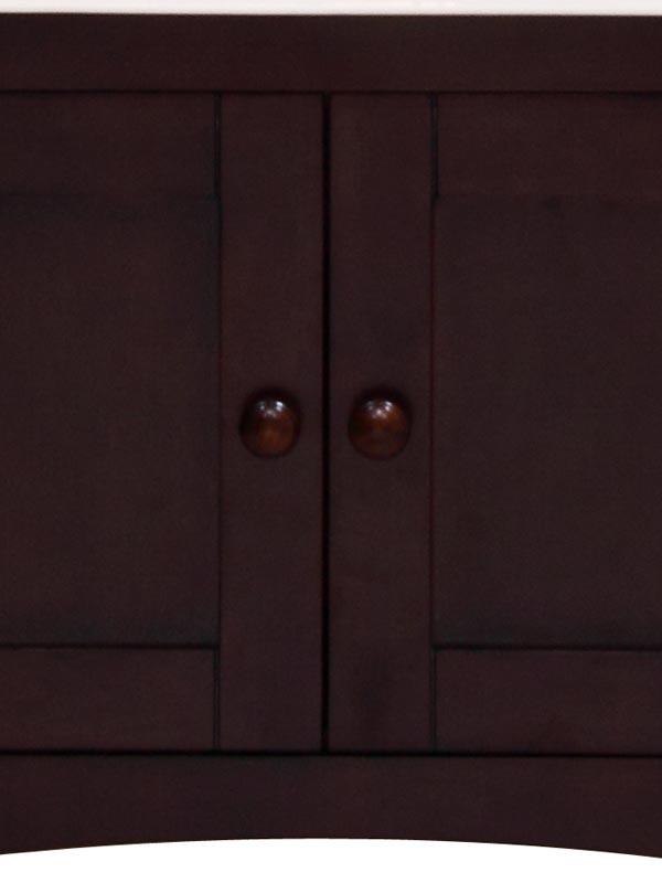 Matching door knob accents Matching door knob accents