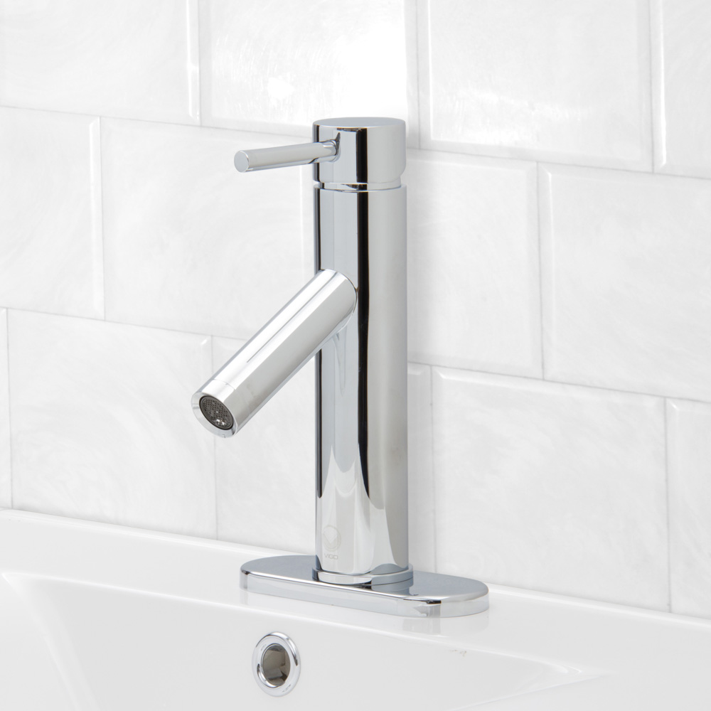 Single-Lever Chrome Faucet Single-Lever Chrome Faucet