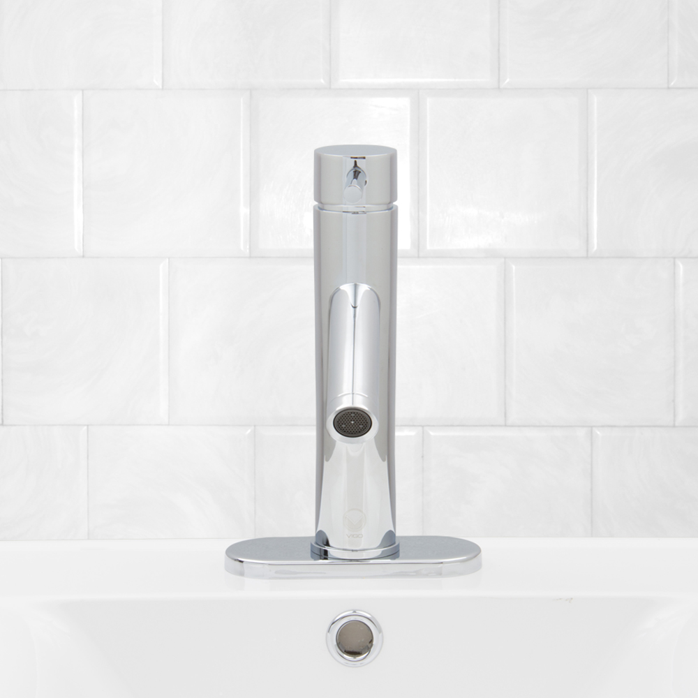 Single-Lever Chrome Faucet Single-Lever Chrome Faucet
