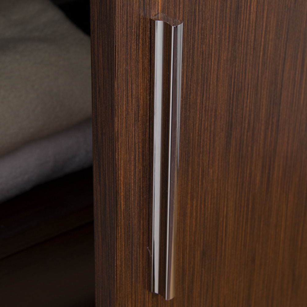 Vertical Chrome Handle Vertical Chrome Handle