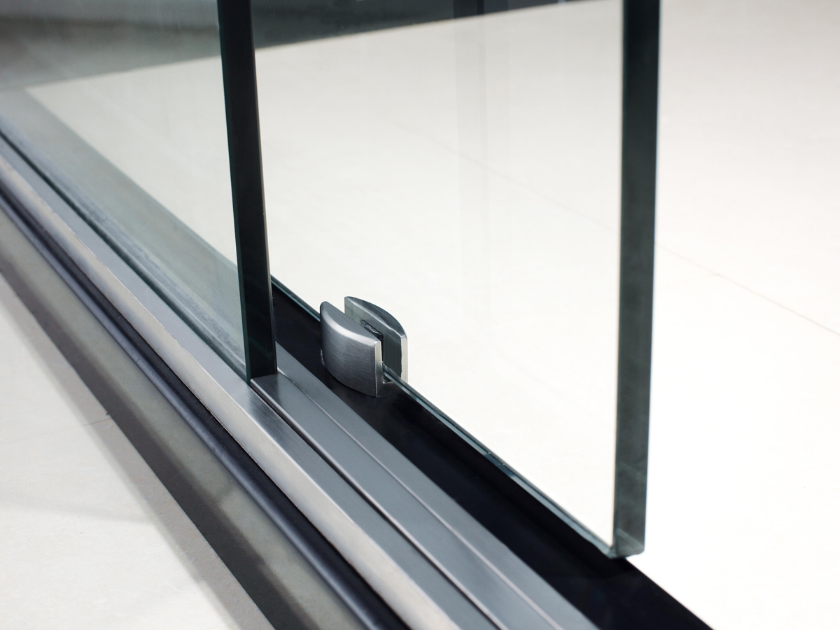 Brushed or Polished stainless steel hardware Brushed or Polished stainless steel hardware